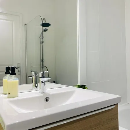 アパート La Perle - Jacuzzi - Wifi - Parking Pv リュネル